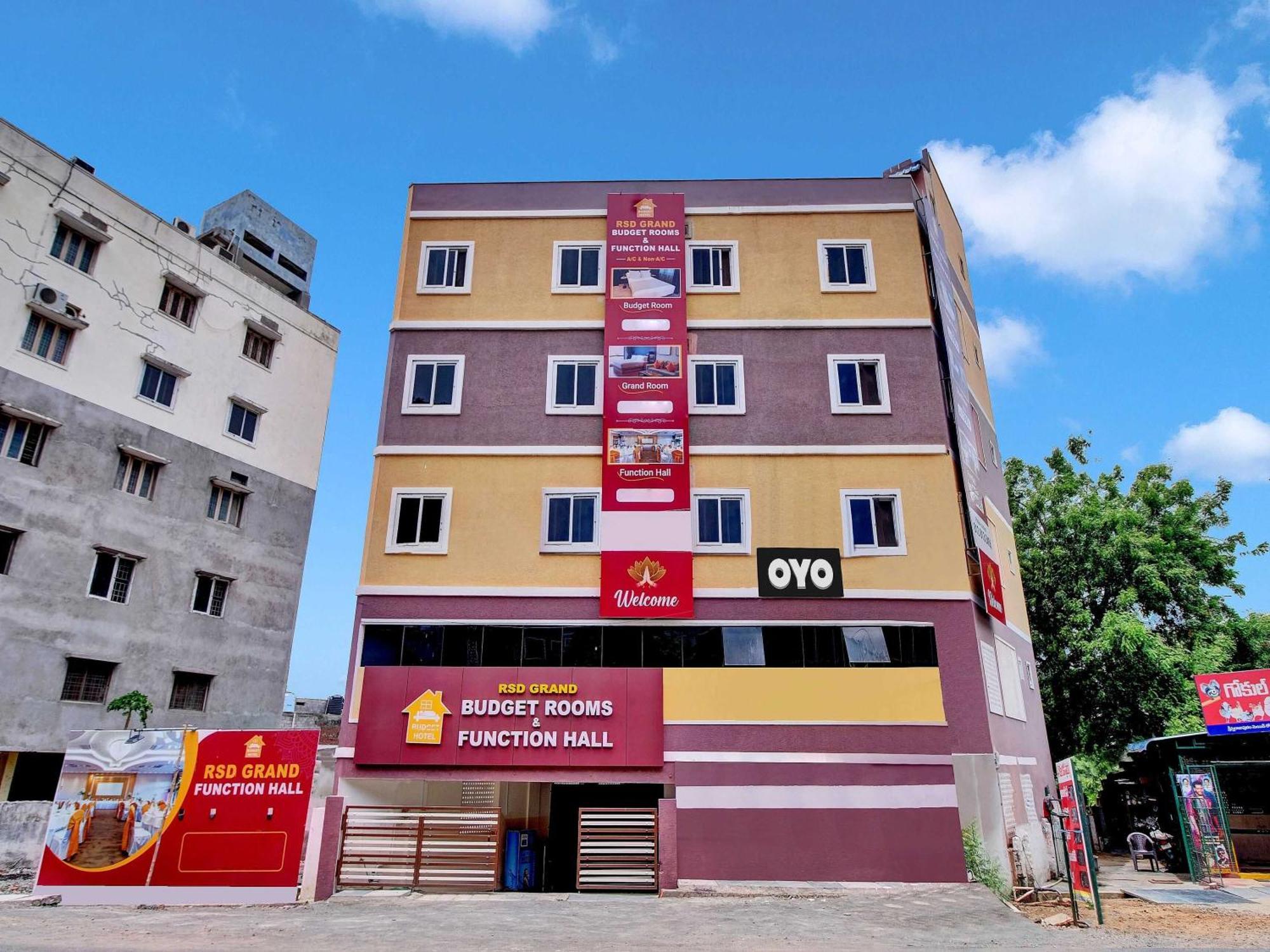 Hotel O Rsd Grand Gunadala Zewnętrze zdjęcie